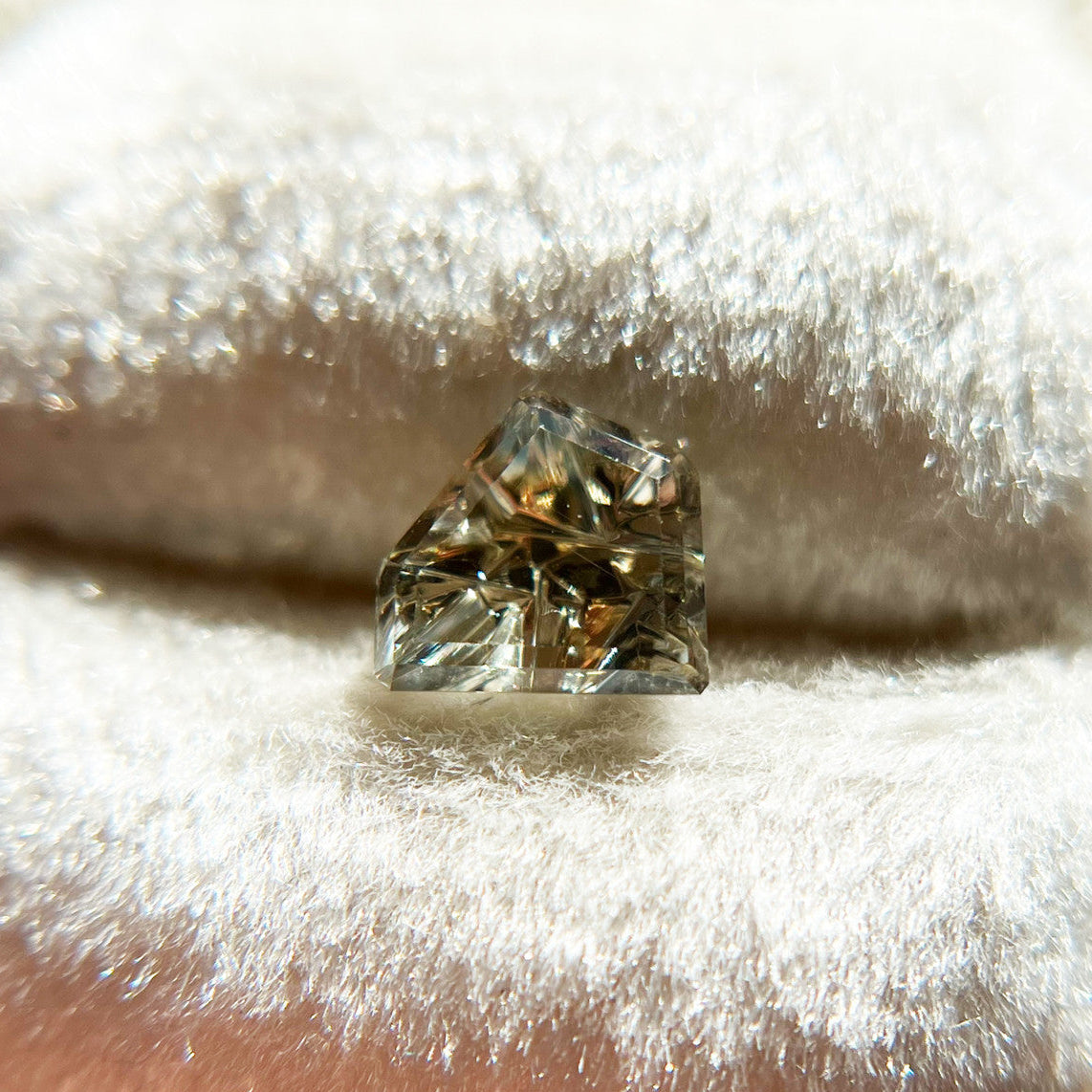 Golden Yellow Montana Sapphire Freeform Dreamscape™ Cut by John Dyer