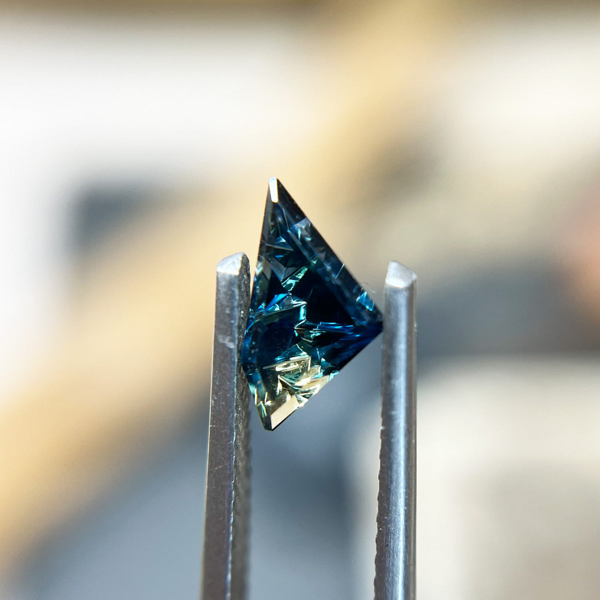 Parti Color Blue Green Australian Sapphire Dreamscape™ Cut by John Dyer