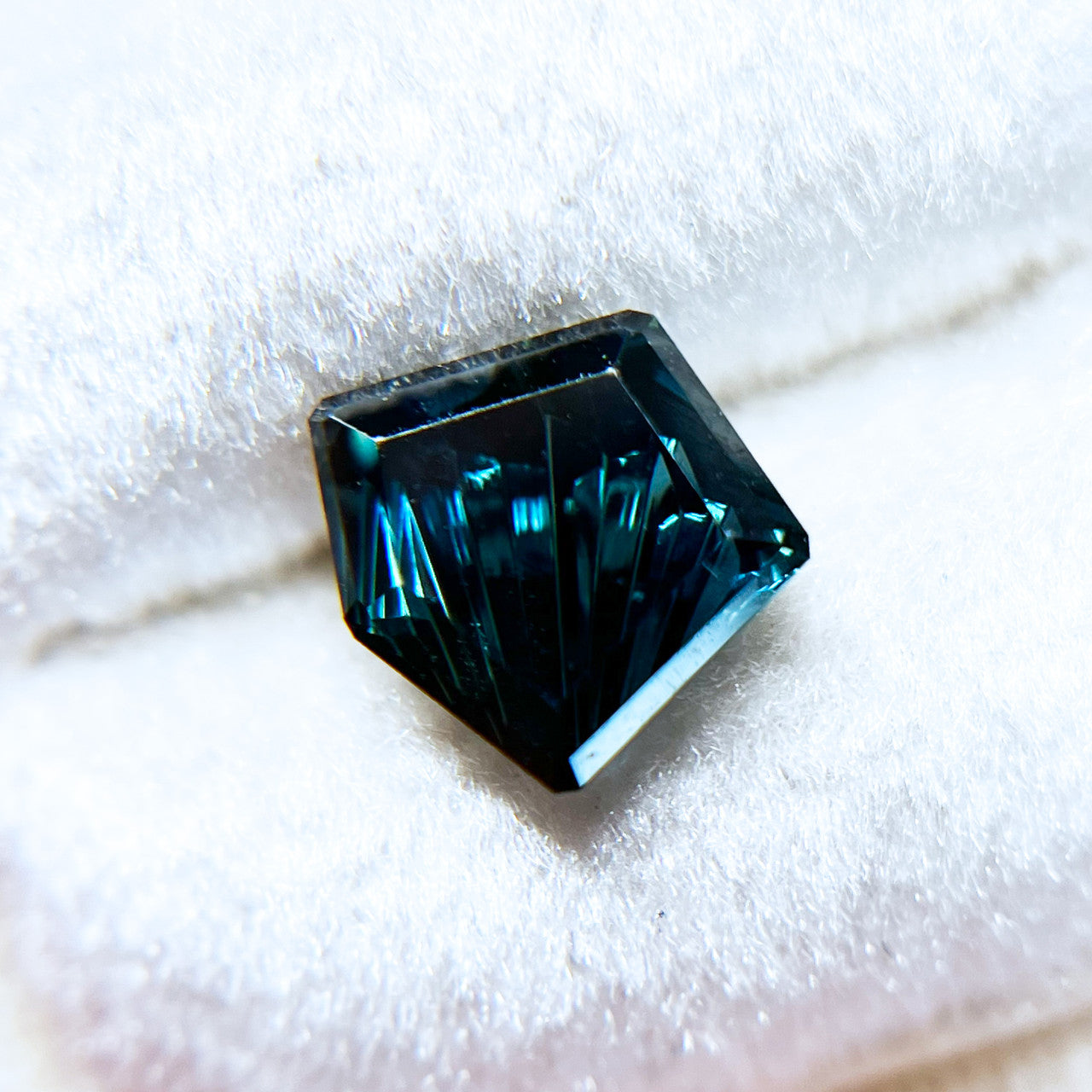 Ethereal Blue Freeform Australian Sapphire Dreamscape™ Cut by John Dyer