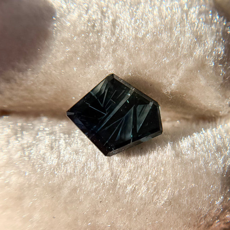 Parti Color Teal Blue Australian Sapphire Freeform Dreamscape™ Cut by John Dyer
