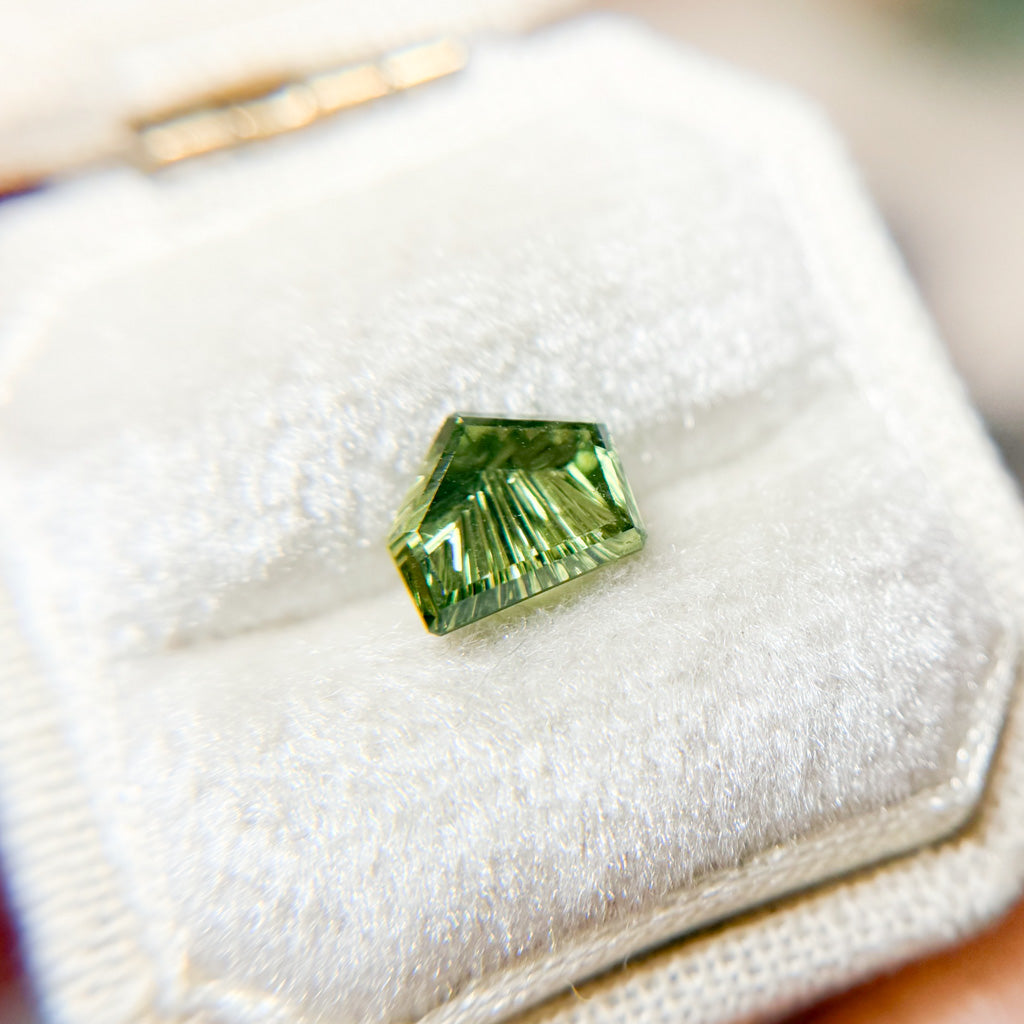 Fresh Green Australian Sapphire Dreamscape™ Cut by John Dyer