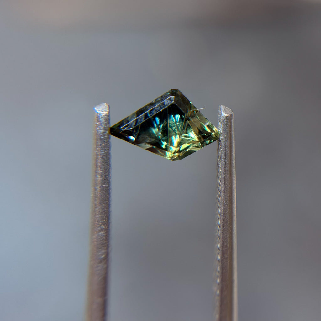 Parti Color Abyssal Teal Australian Sapphire Dreamscape™ Cut by John Dyer