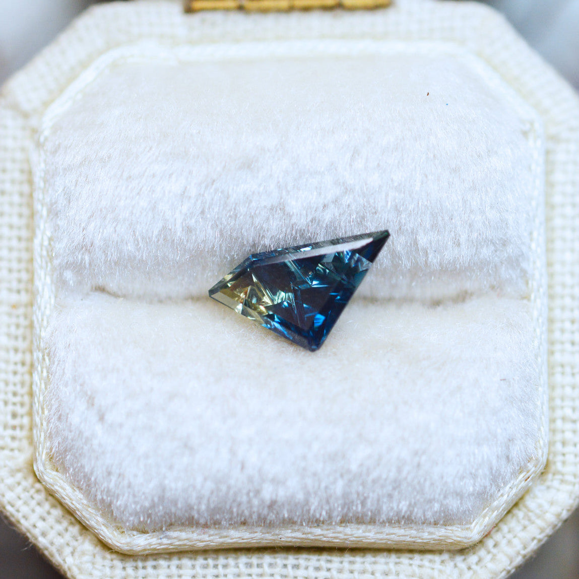 Parti Color Blue Green Australian Sapphire Dreamscape™ Cut by John Dyer