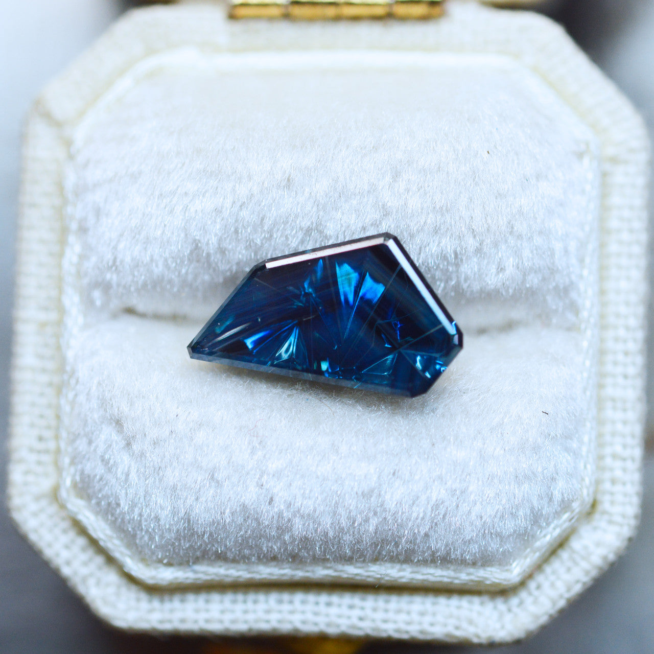 Blue Australian Sapphire Freeform Dreamscape™ Cut by John Dyer