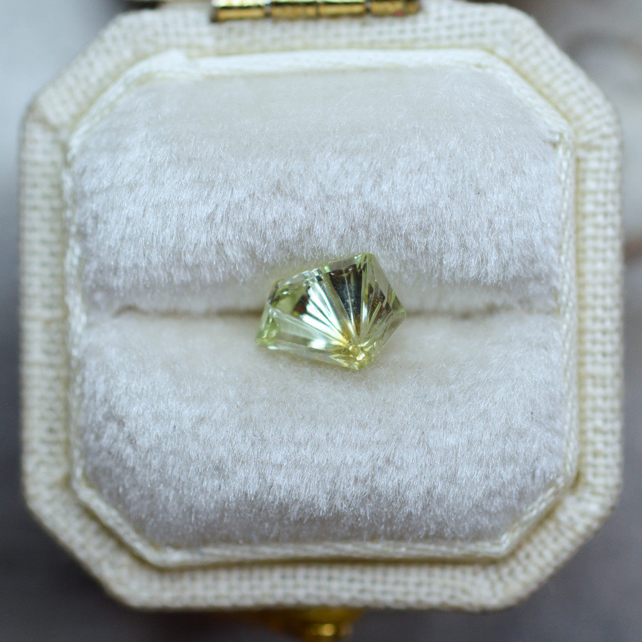 Yellow Green Montana Sapphire Freeform Dreamscape™ Cut by John Dyer