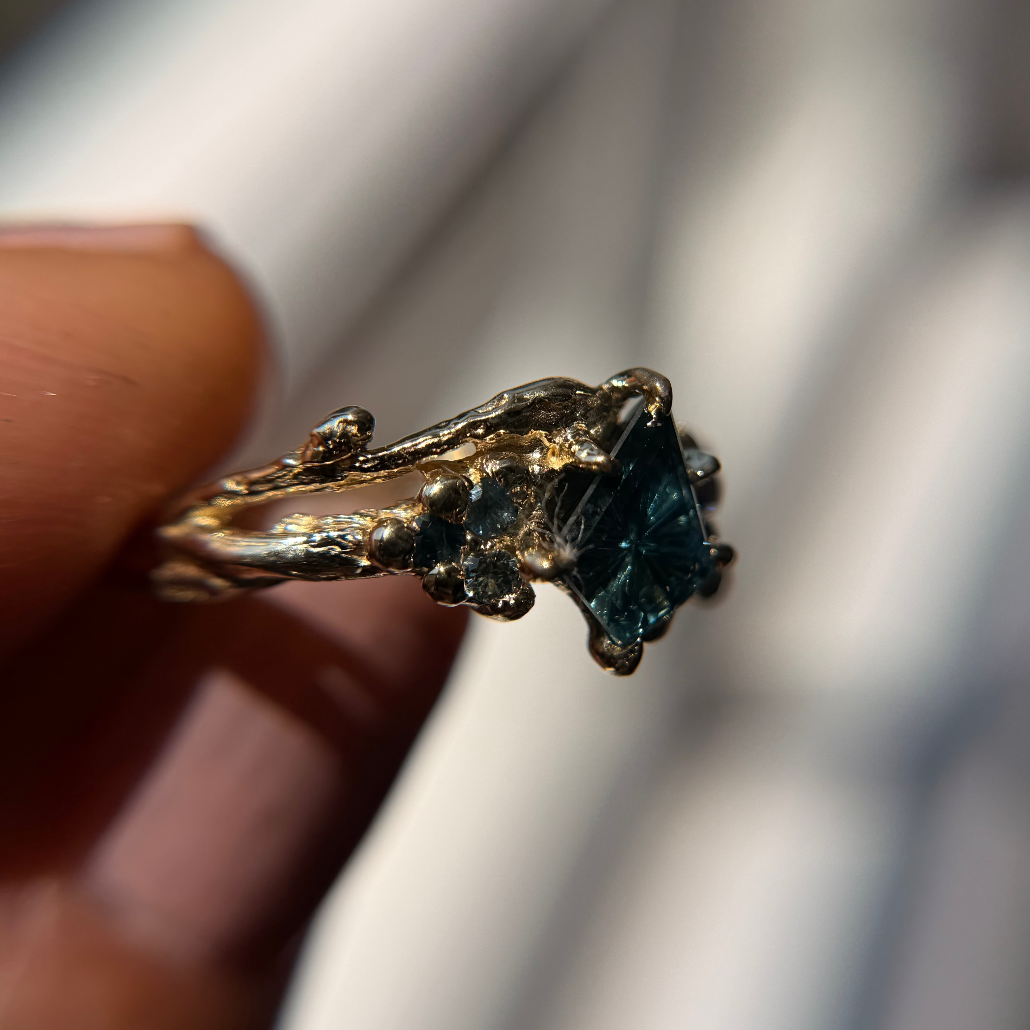 OOAK - Feyre Cluster Ring with a Celestial Blue Australian Sapphire Starbrite™ Cut by John Dyer