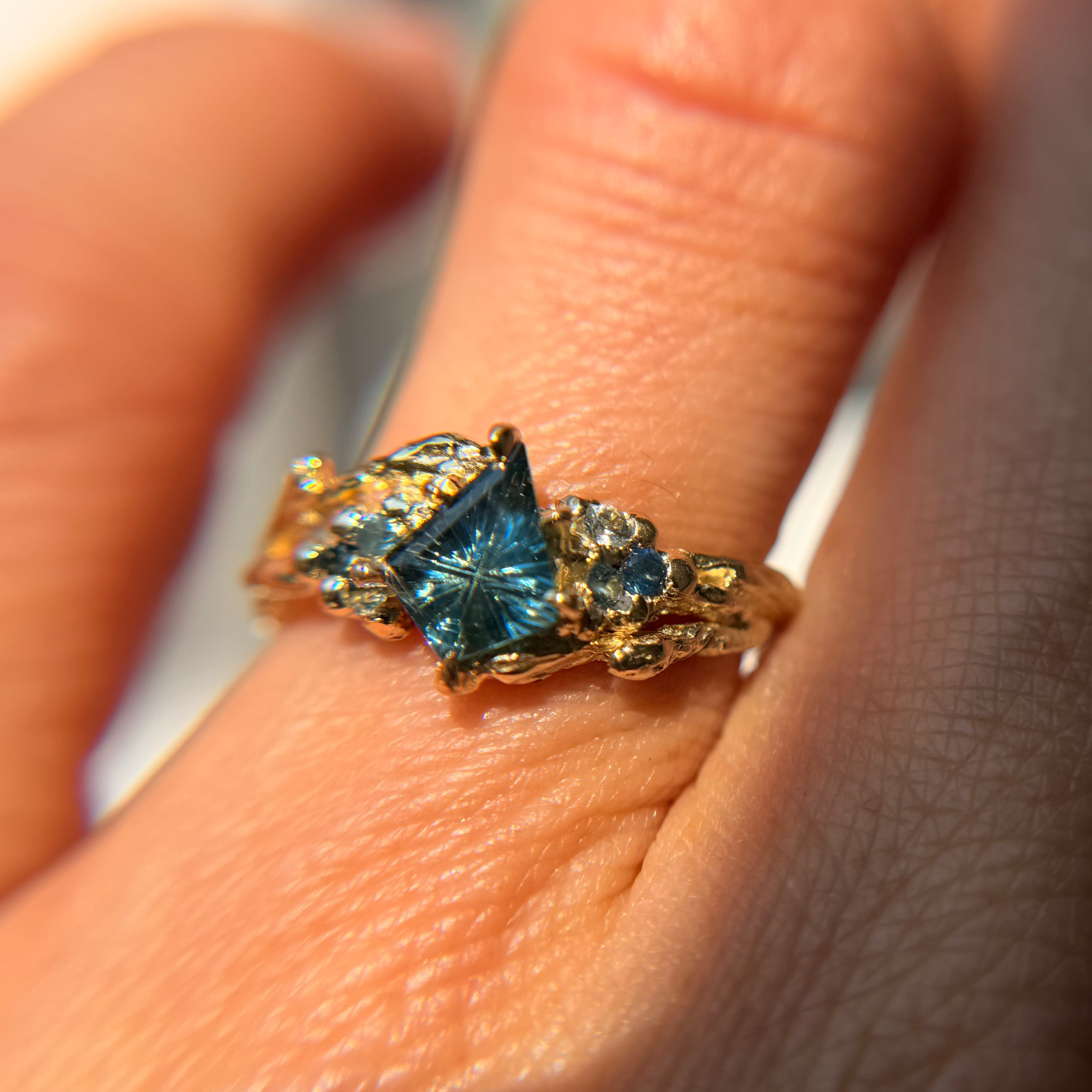 OOAK - Feyre Cluster Ring with a Celestial Blue Australian Sapphire Starbrite™ Cut by John Dyer
