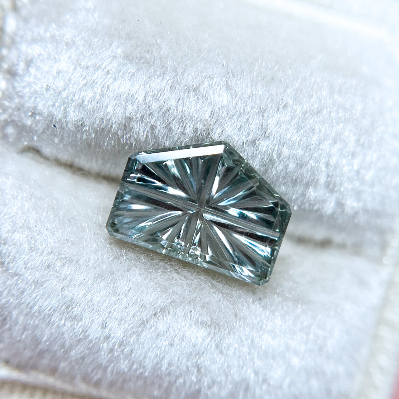 Enchanted Cottage Silvery Blue Parti-Color Montana Sapphire – StarBrite™ Cut by John Dyer
