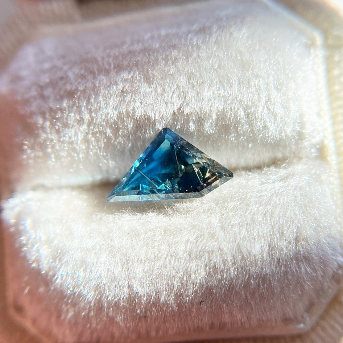 Parti Color Blue Green Australian Sapphire Dreamscape™ Cut by  John Dyer