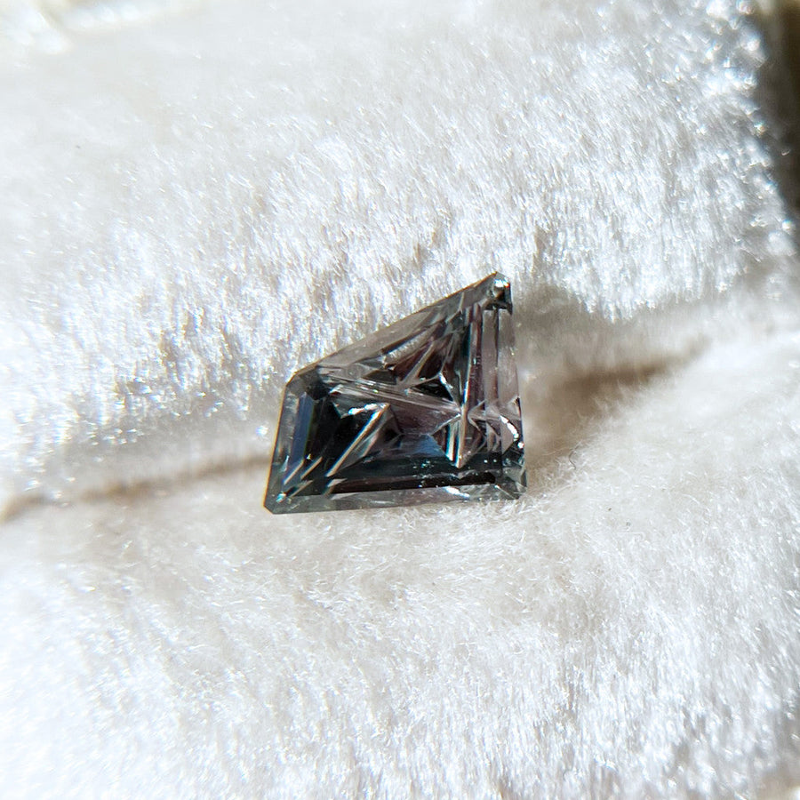 Silvery Teal Blue Freeform Montana Sapphire Dreamscape™ Cut by  John Dyer