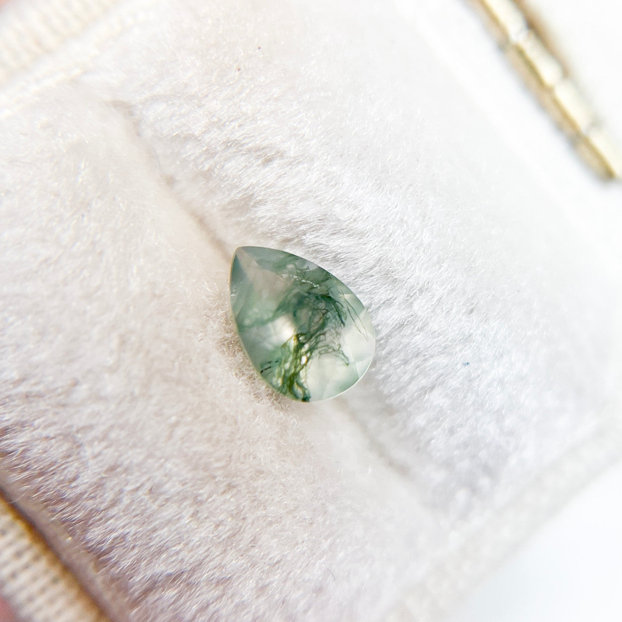 Pear Moss  Agate