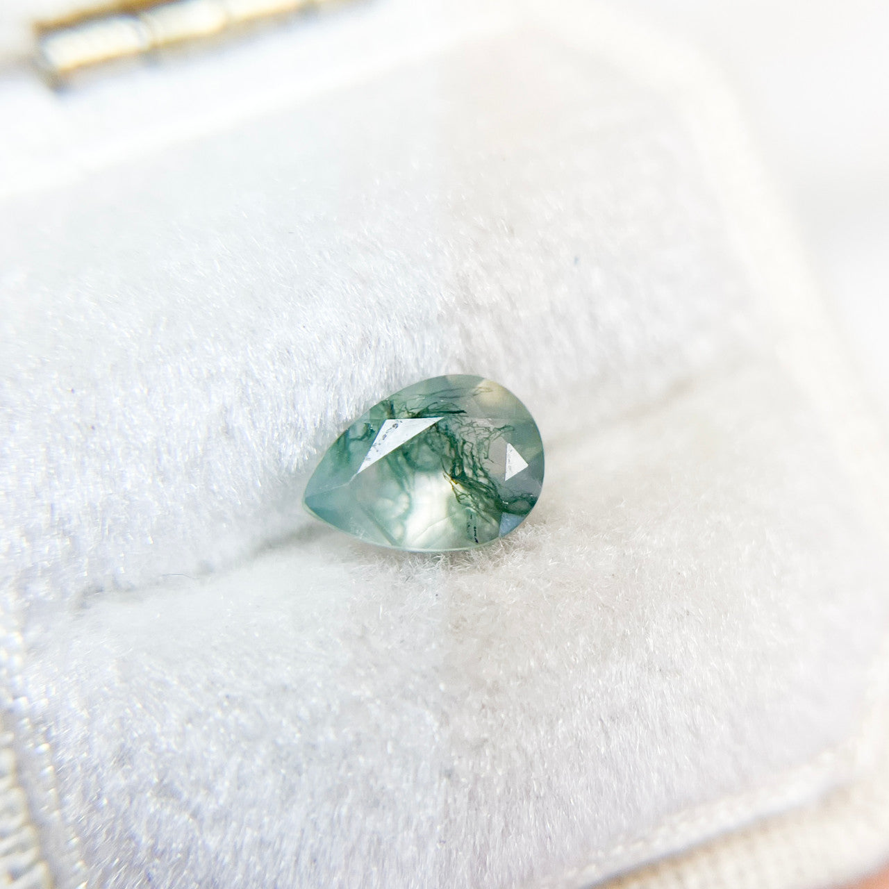 Pear Moss  Agate