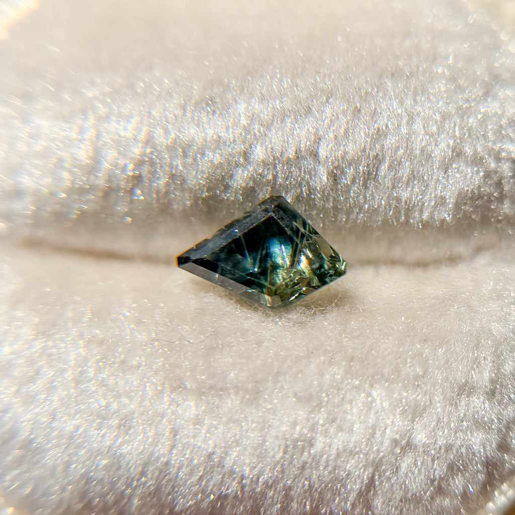 Parti Color Abyssal Teal Australian Sapphire Dreamscape™ Cut by John Dyer