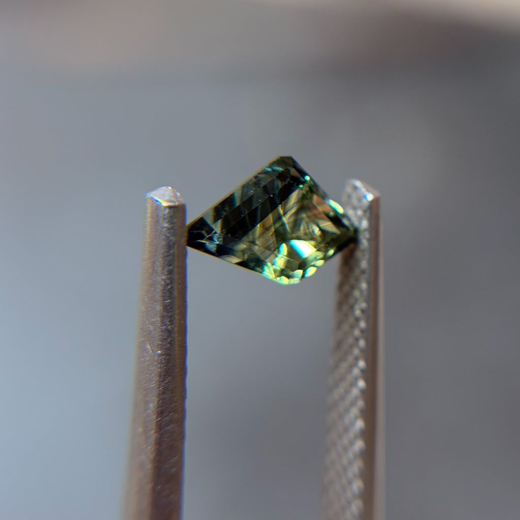 Parti Color Abyssal Teal Australian Sapphire Dreamscape™ Cut by John Dyer