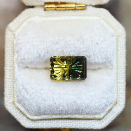 Parti Color Green Teal Australian Sapphire StarBrite™ Cut by John Dyer
