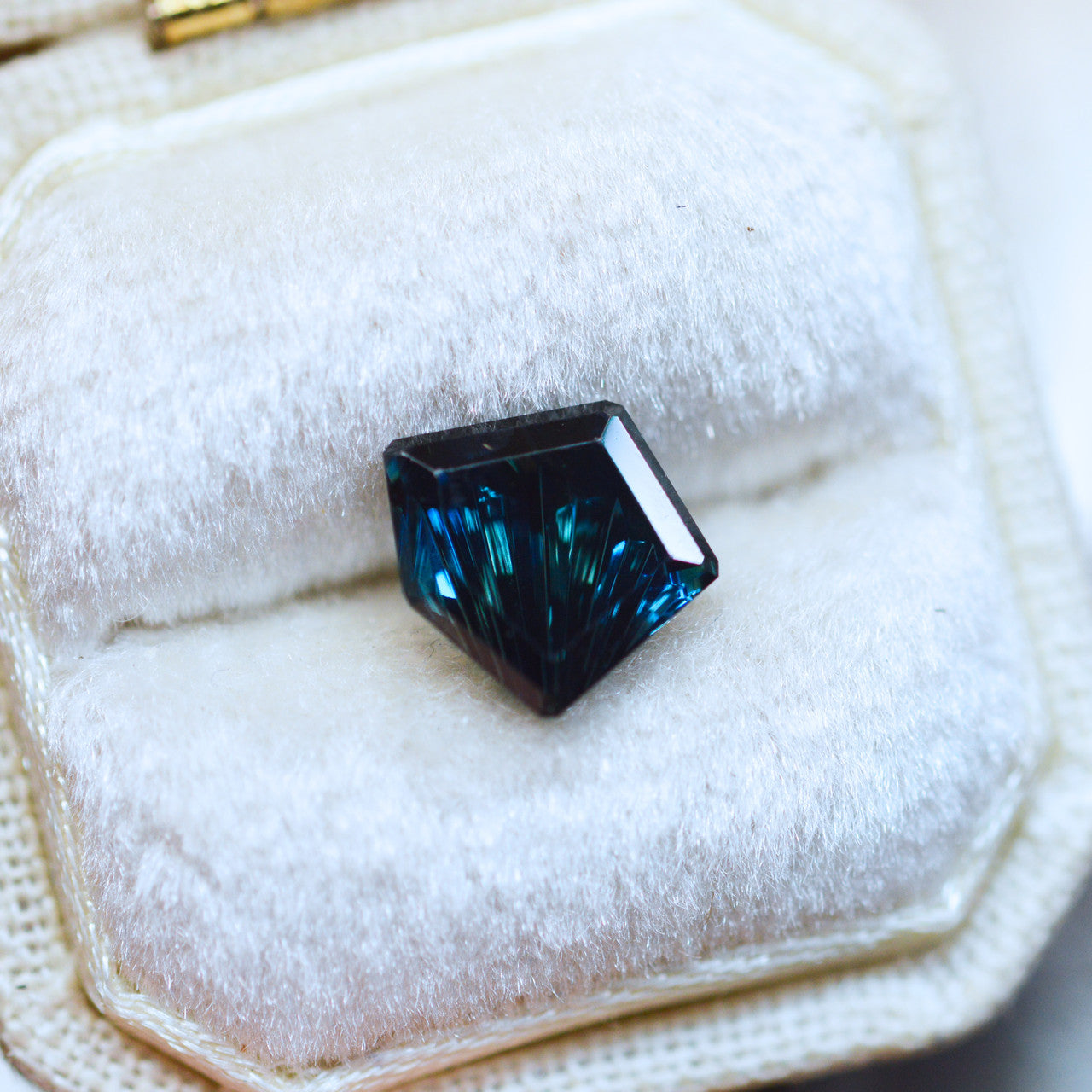 Ethereal Blue Freeform Australian Sapphire Dreamscape™ Cut by  John Dyer