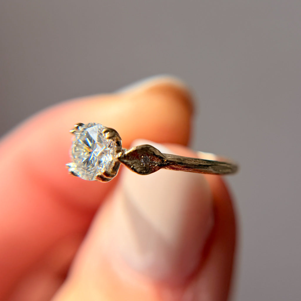 Aveline Leaf Ring