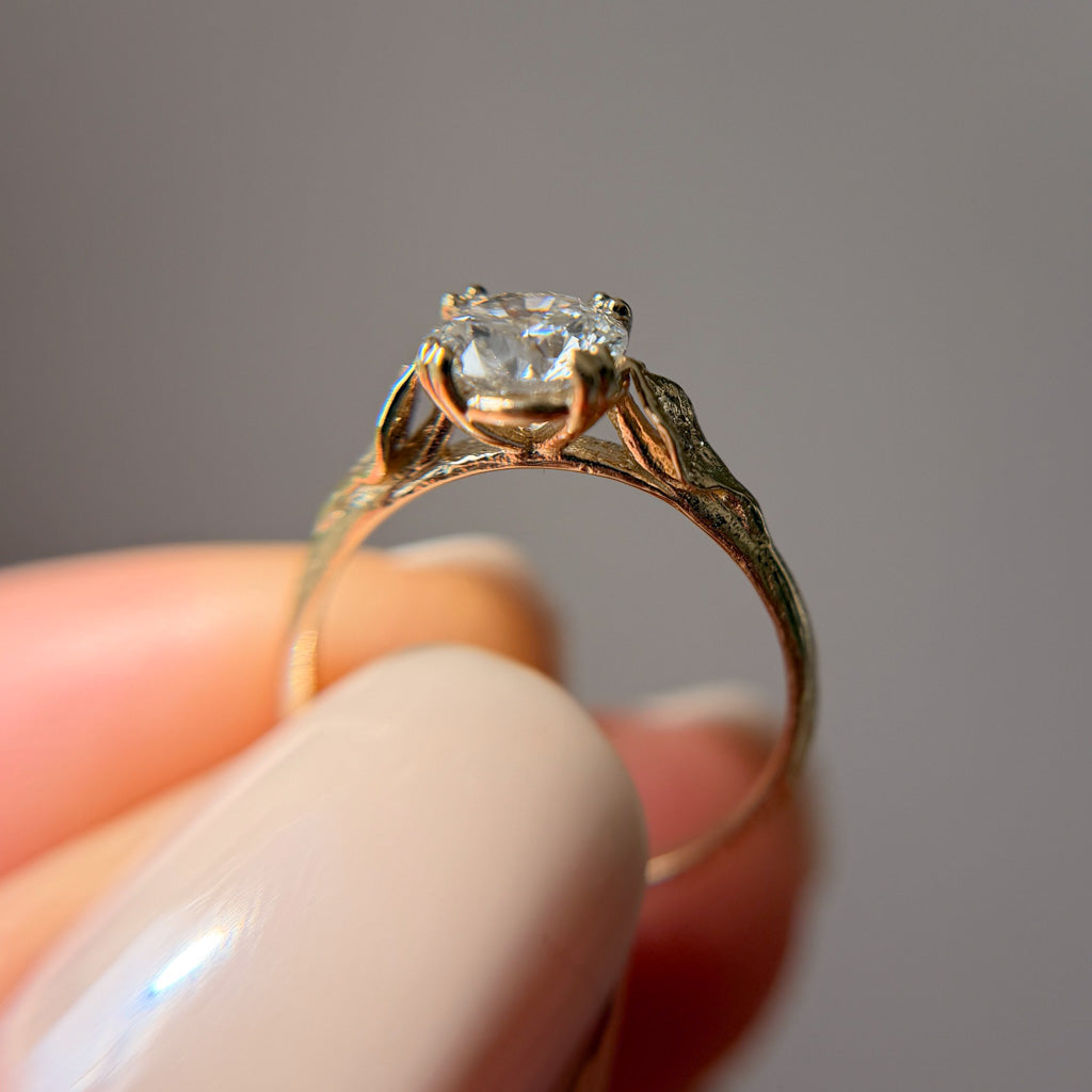 Aveline Leaf Ring