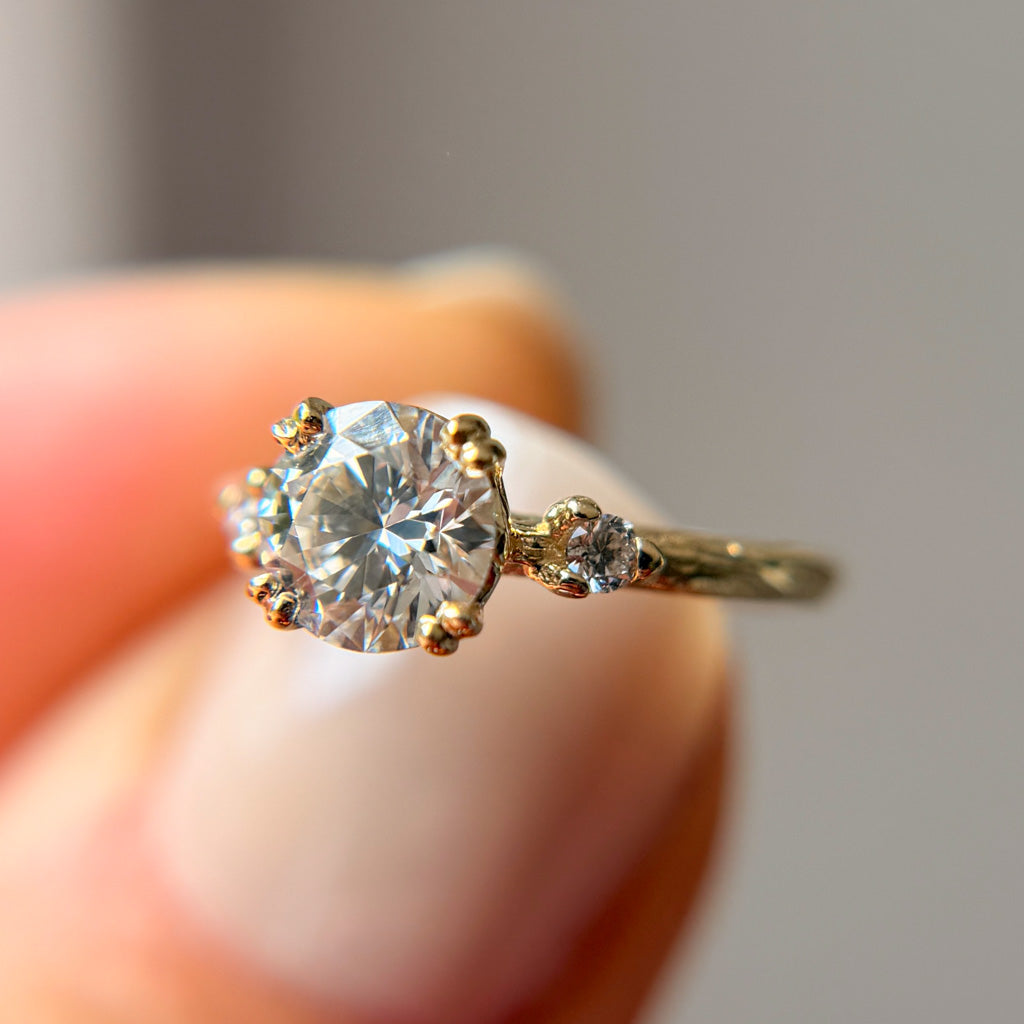Aveline Diamond Trio