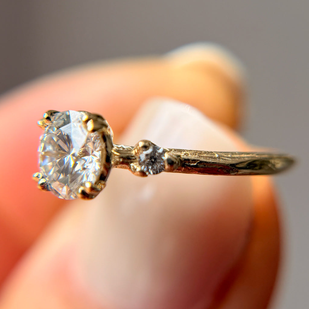 Aveline Diamond Trio