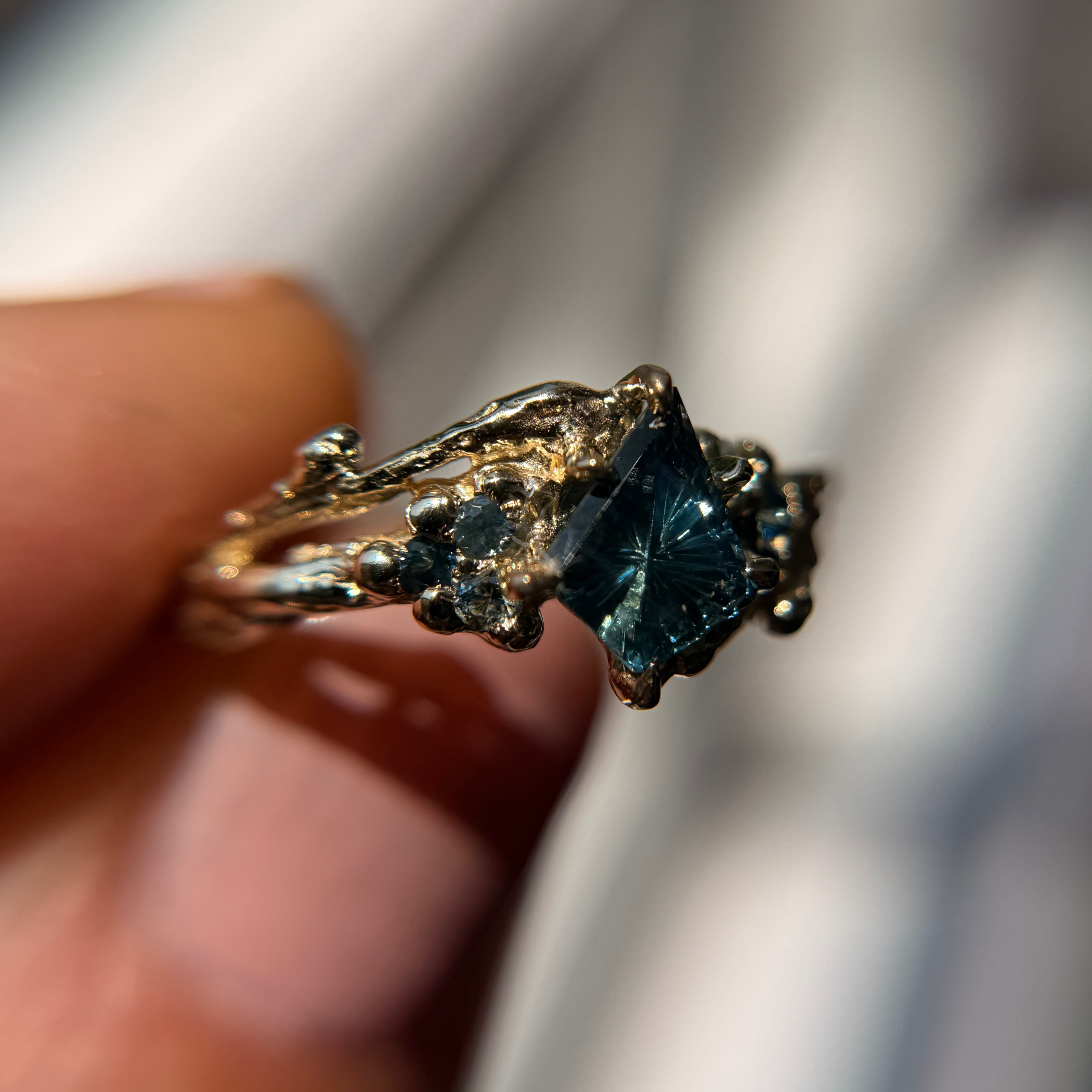 OOAK - Feyre Cluster Ring with a Celestial Blue Australian Sapphire Starbrite™ Cut by John Dyer