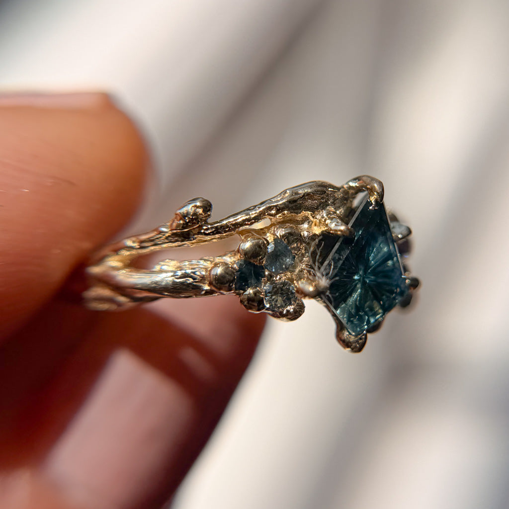 OOAK - Feyre Cluster Ring with a Celestial Blue Australian Sapphire Starbrite™ Cut by John Dyer