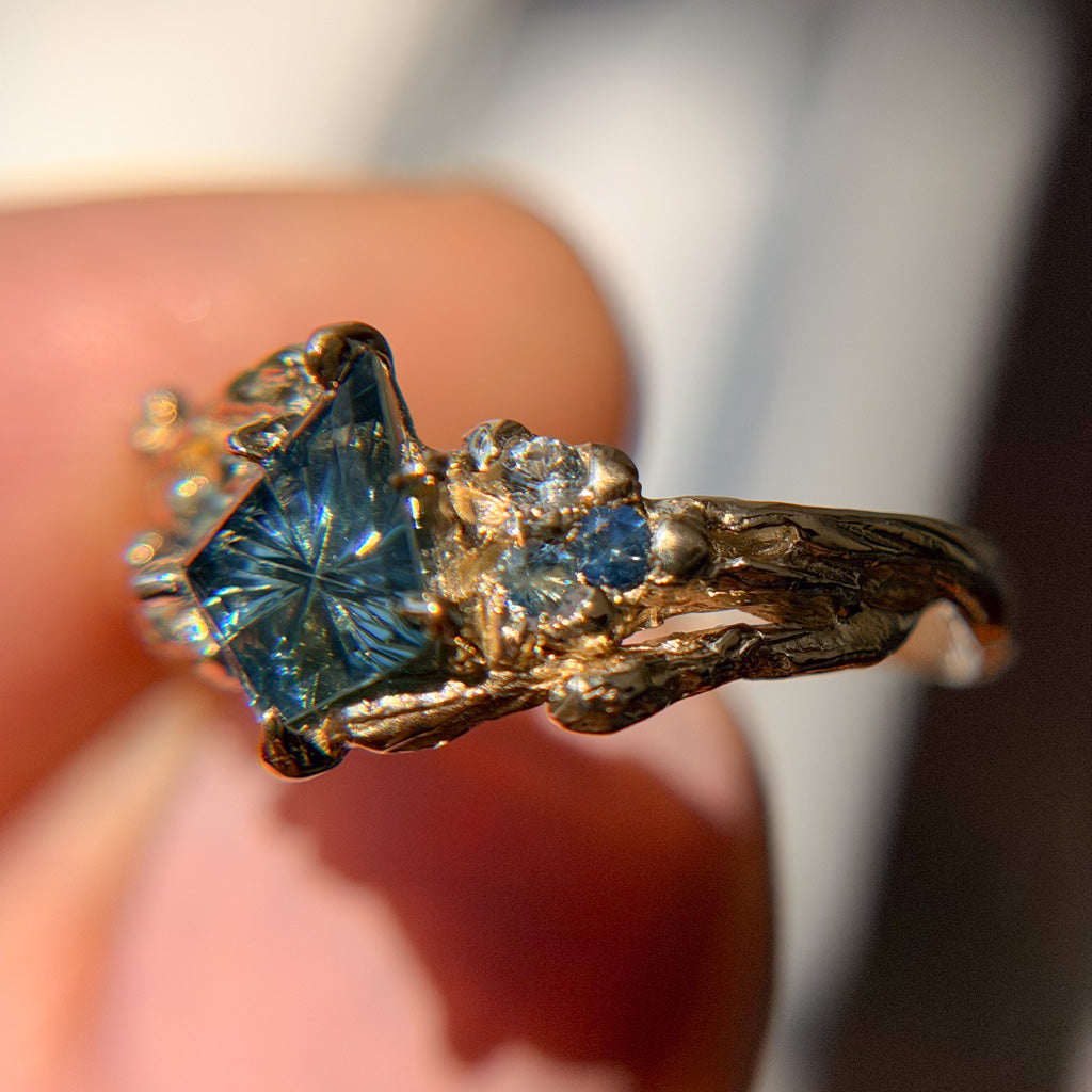 OOAK - Feyre Cluster Ring with a Celestial Blue Australian Sapphire Starbrite™ Cut by John Dyer