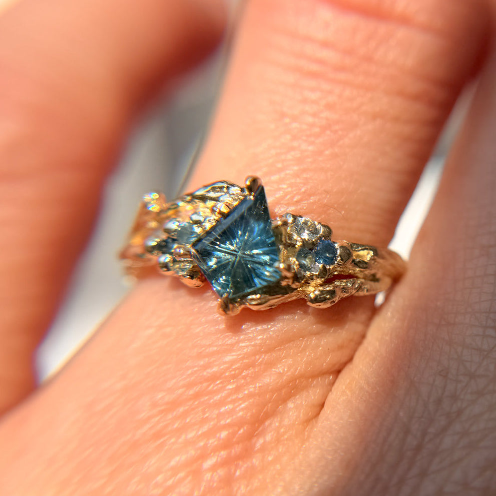 OOAK - Feyre Cluster Ring with a Celestial Blue Australian Sapphire Starbrite™ Cut by John Dyer