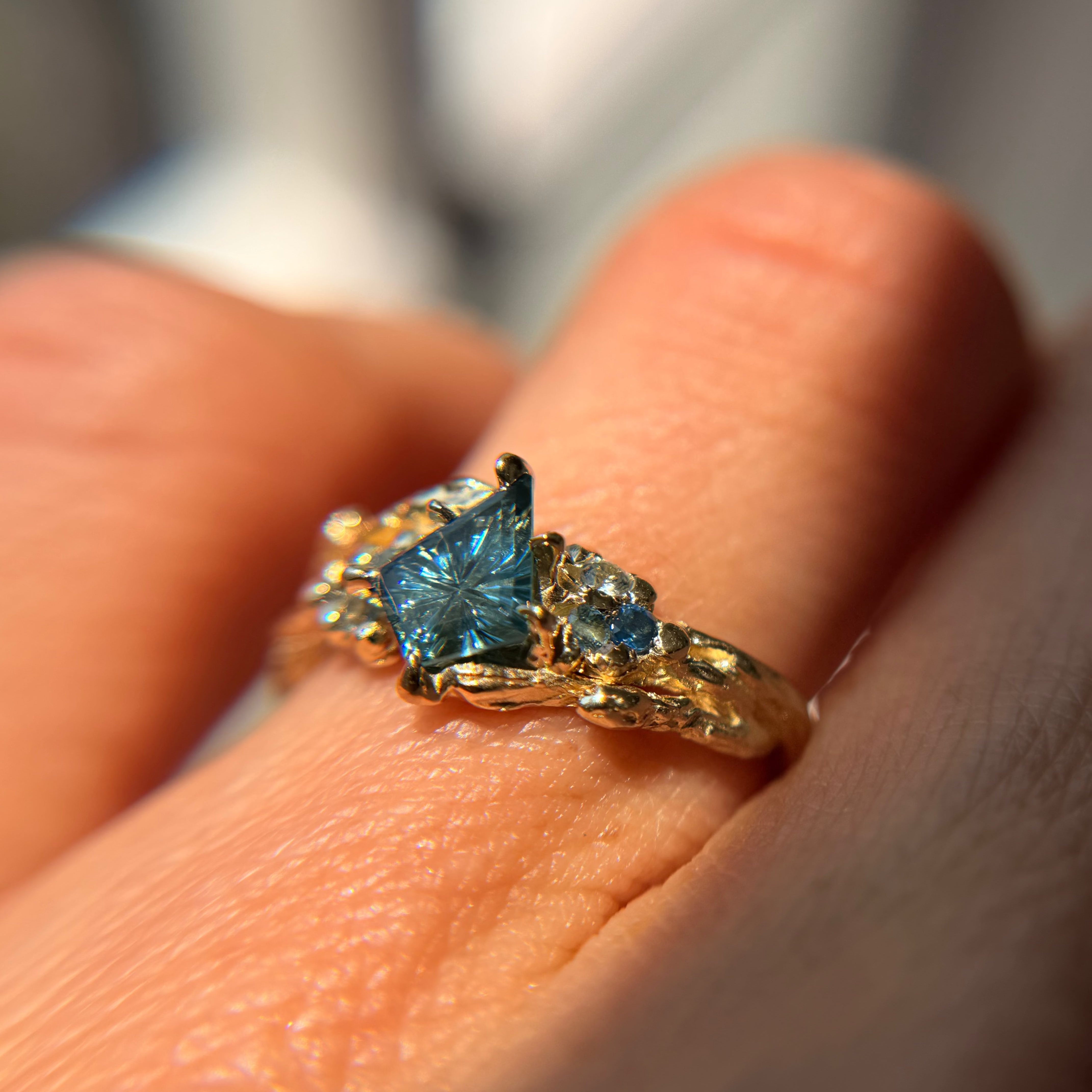 OOAK - Feyre Cluster Ring with a Celestial Blue Australian Sapphire Starbrite™ Cut by John Dyer