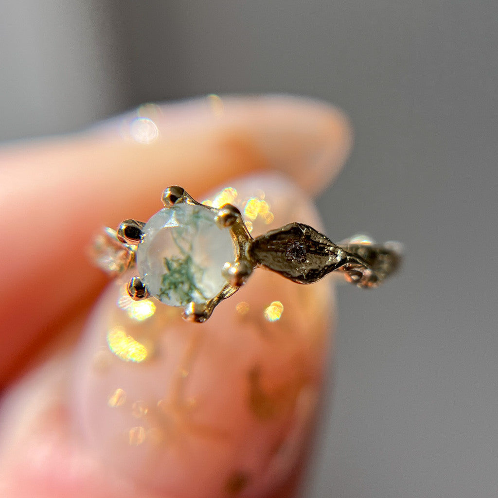 Flora Moss Agate Ring