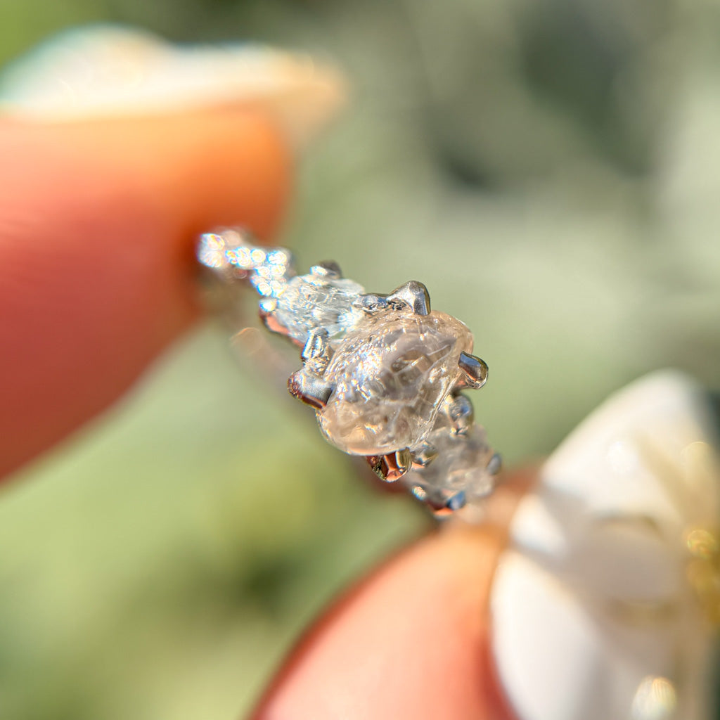 Naples Three Stone Setting